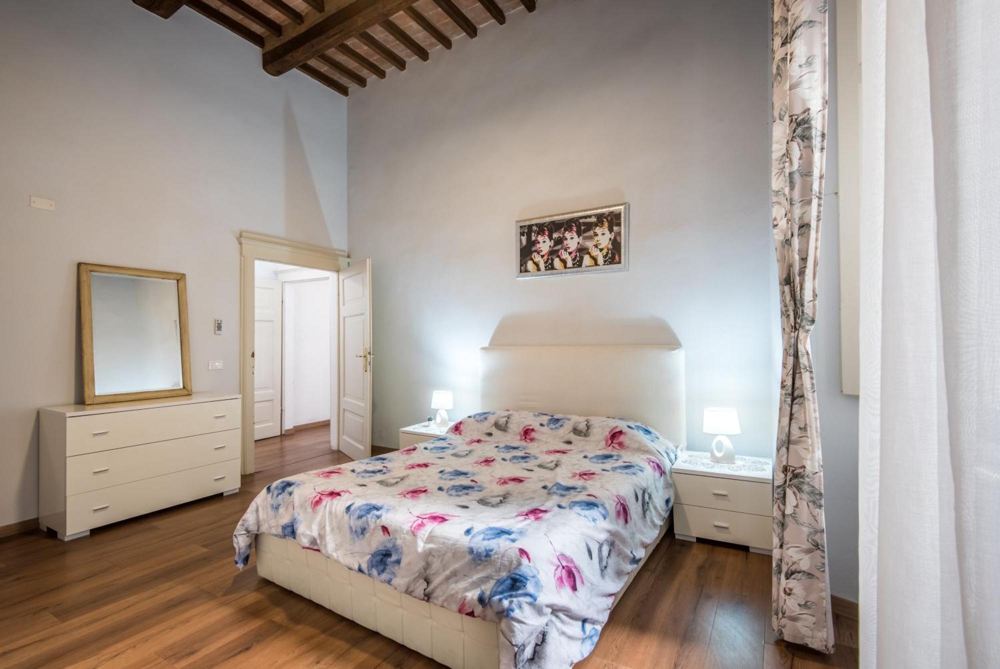 Incantevole Appartamento Banchi Di Sopra Siena Exterior foto